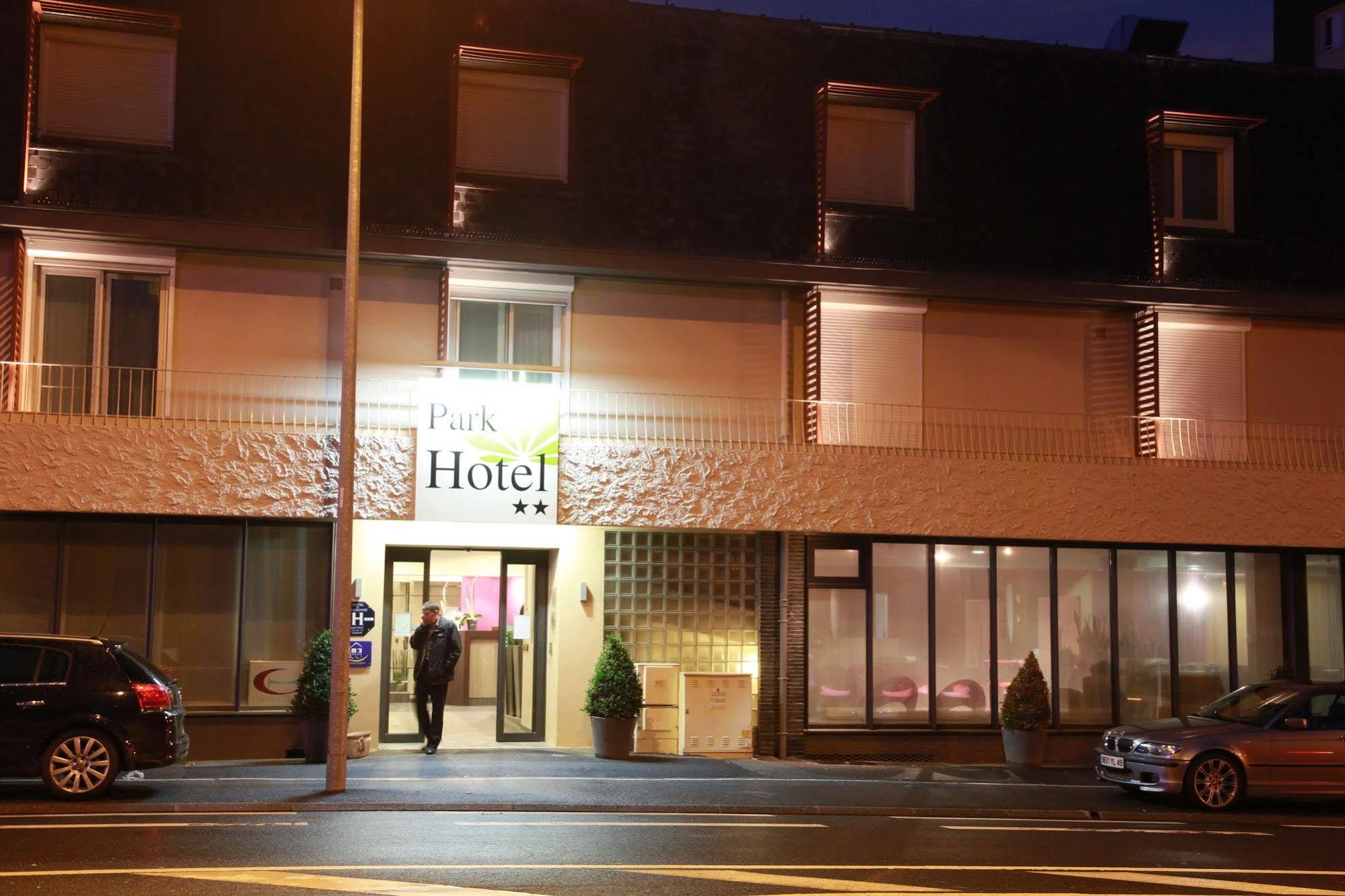 Park Hotel & Appartements Cholet Eksteriør bilde