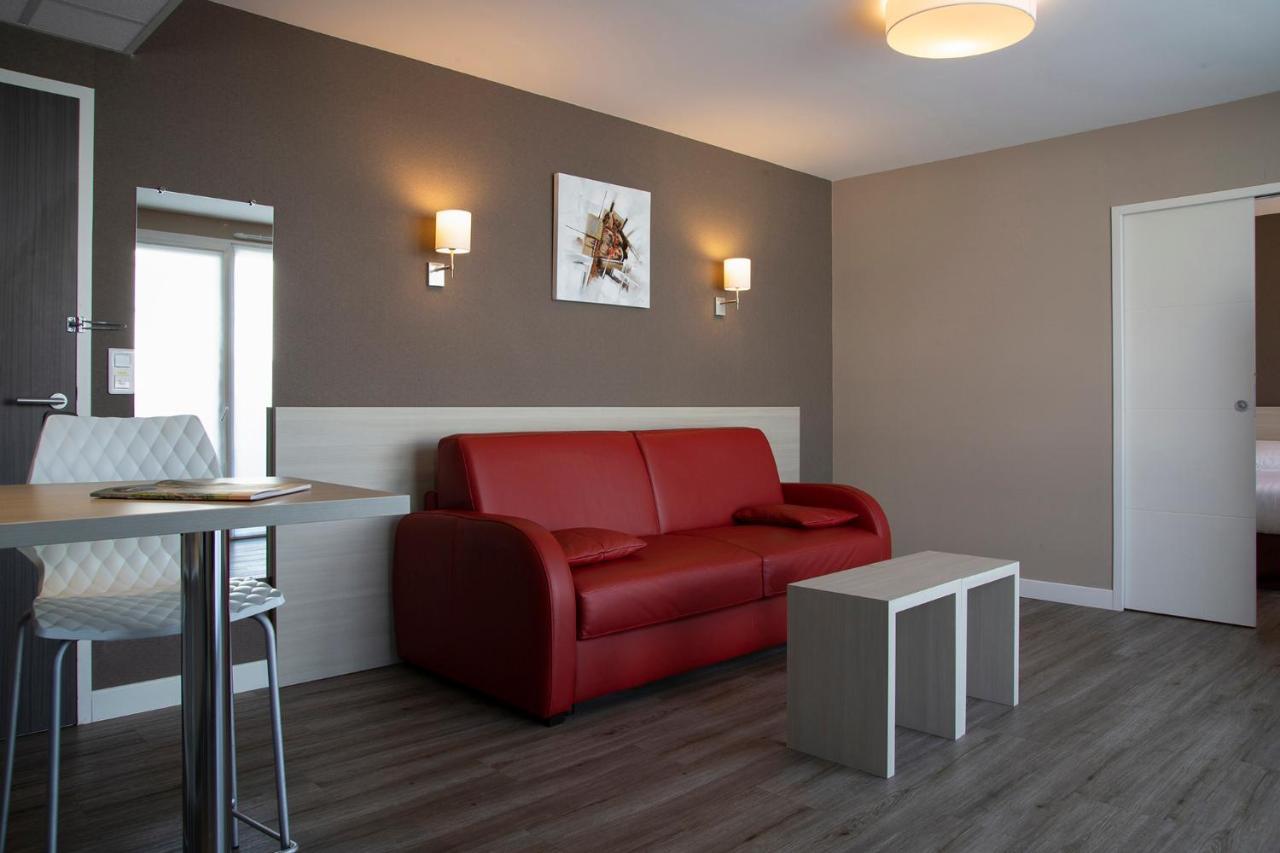 Park Hotel & Appartements Cholet Eksteriør bilde