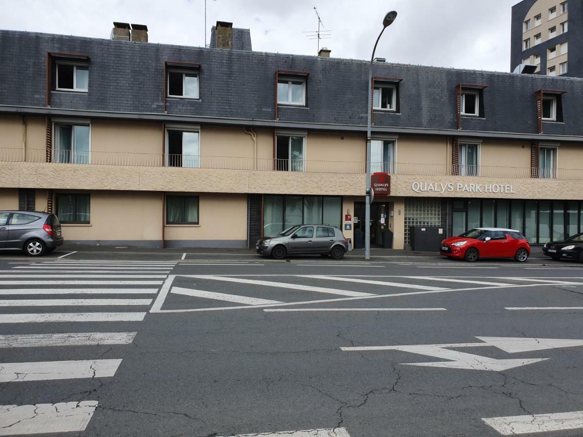 Park Hotel & Appartements Cholet Eksteriør bilde